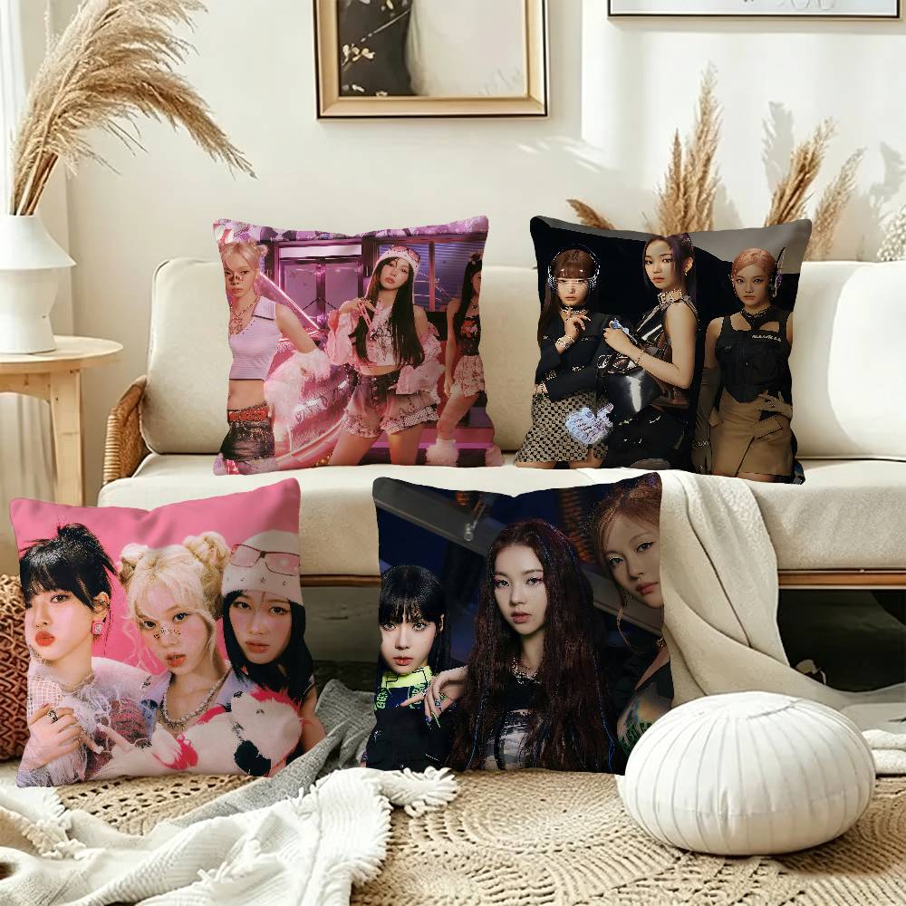Kpop Group A-Aespas Pillowcase - огляд і ціна Home Textiles Group