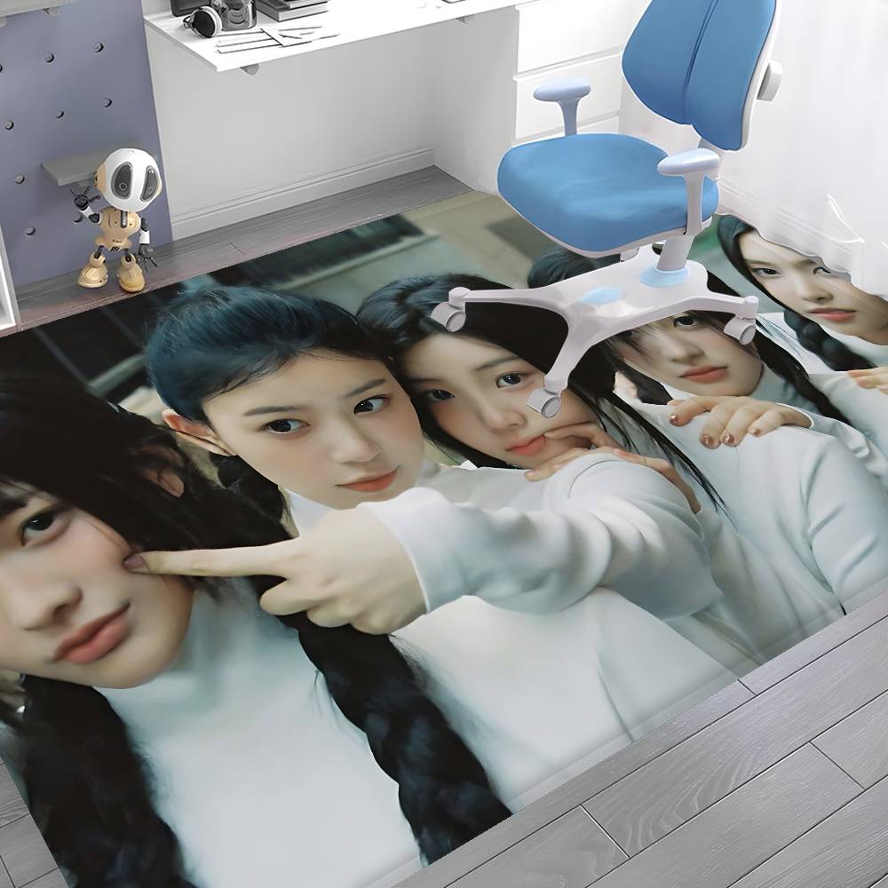 Kpop Group I-Illit Cute Girl E - огляд і ціна Home Textiles Group